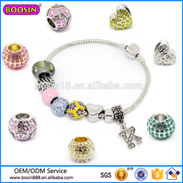 Kundenspezifischer Art- und Weiseschmucksache-Rhinestone-Charme, Korn-Charme-Armband-Großverkauf