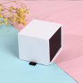 Magnetic jewelry box folding jewelry box