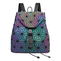 Moda personalizada Efeito Noctilucent Pu Backpack Couro Geométrico Reflexivo Luminoso Mochilas Versátil Estilo Cool Versátil Bola Feminina