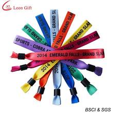 Bracelet de sport coloré personnalisé bon marché pour cadeau (LM1492)