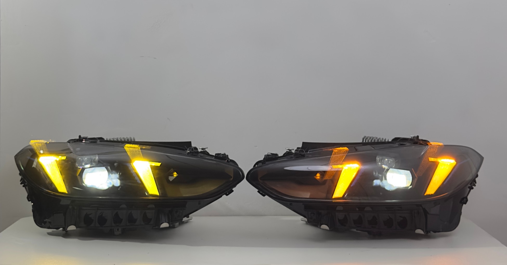4 seres G22 headlights (6) 4 seres G22 headlights (6)