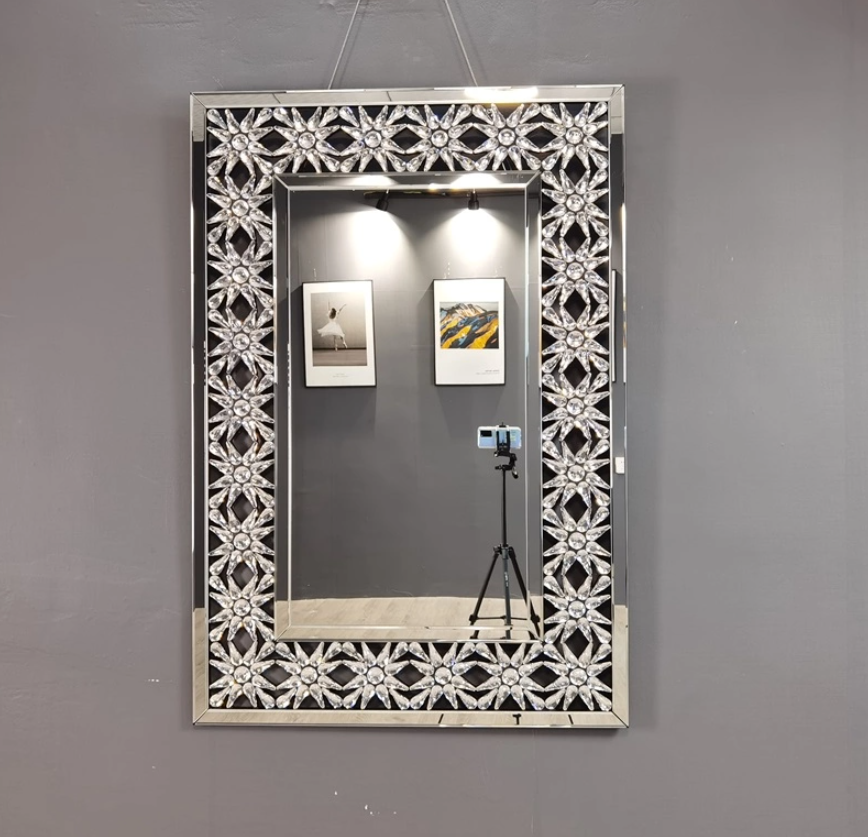 Decorative mirror made of glass