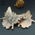 Insignia de encargo del metal del Pin de la mariposa de la antigüedad del logotipo para el regalo promocional