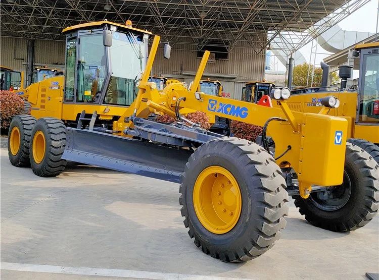 XCMG-Motor-Grader-Gr260-with-Ripper-and-Blade-for-Sale (5) XCMG-Motor-Grader-Gr260-with-Ripper-and-Blade-for-Sale (5)