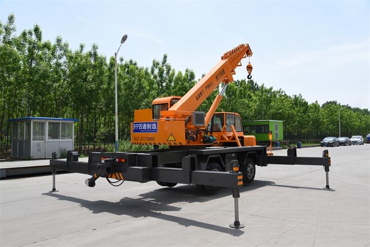 6 ton mini crane-4