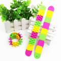 Pulseiras espetaculares no atacado Slap Bracelets Spiky Slap Band