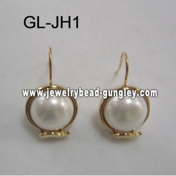 shell pearl earrings