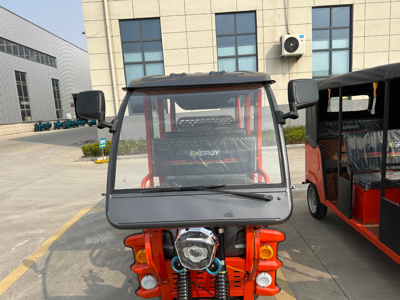 Passenger electric tricycle Passenger electric tricycle