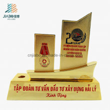 Gratis muestra de aleación de esmalte Veitnam personalizada de oro Militarty Souvenir Trophy