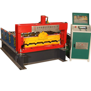 Hydraulic arch roofing sheet curving machine