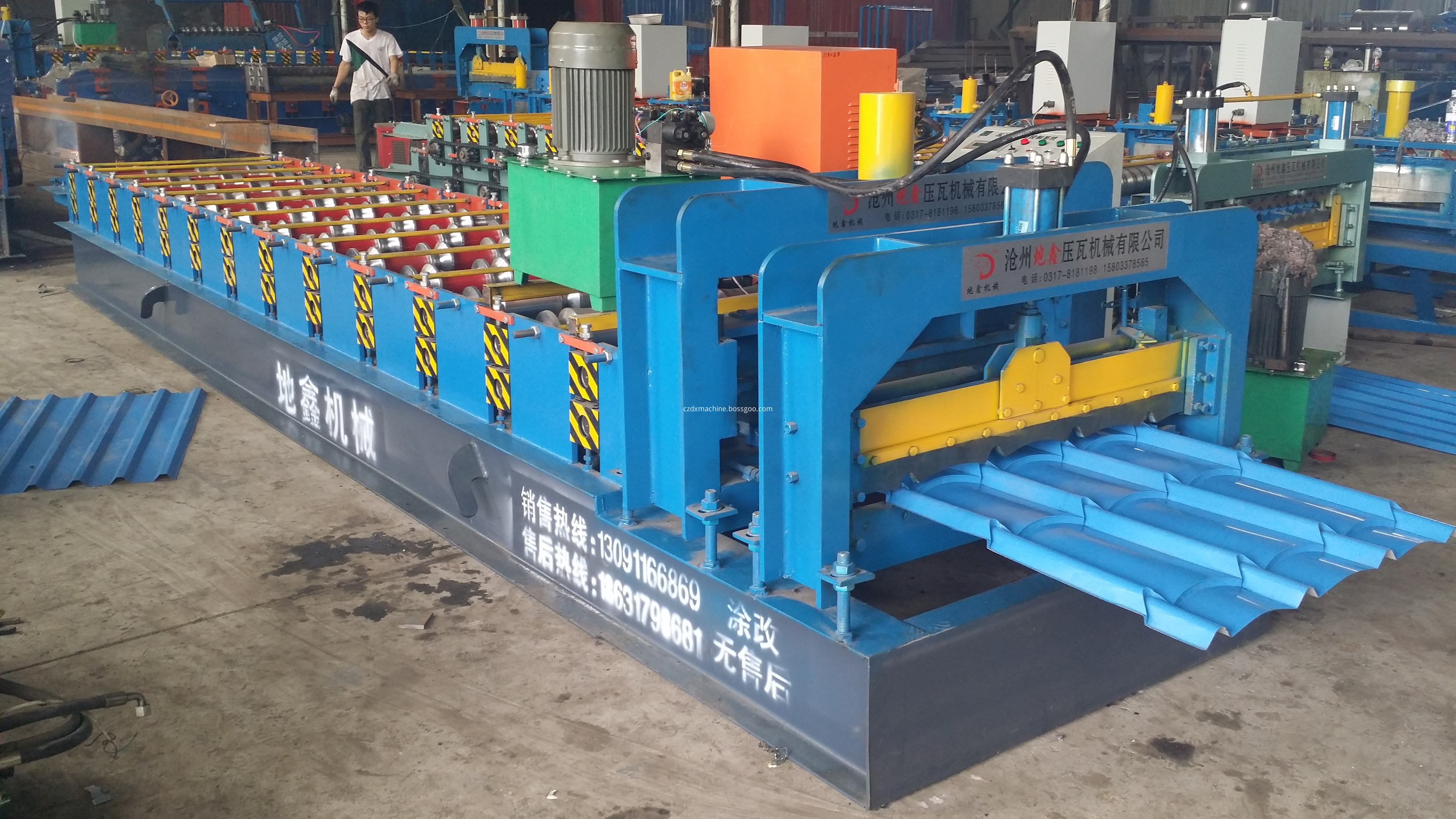 Glazed roof steel sheets roll forming machine