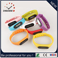 Montres-bracelets de sport numérique populaires pour montre de podomètre (DC-003)