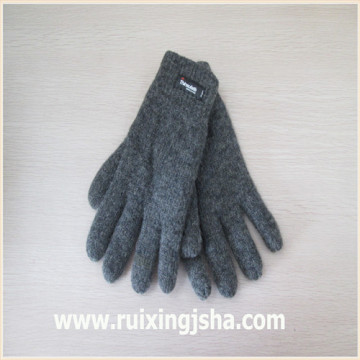 plain color knitted wool gloves with isolating lining