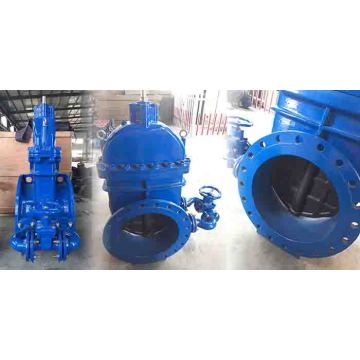 Gate valve with by-pass