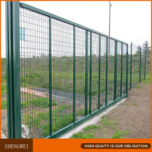 Green Color PVC Coated Wire Mesh Fence