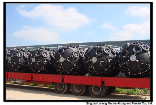 Pneumatic Rubber Fenders