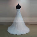 Exquisito amor A-line brillantes lentejuelas flores y perlas vestido de novia tren capilla