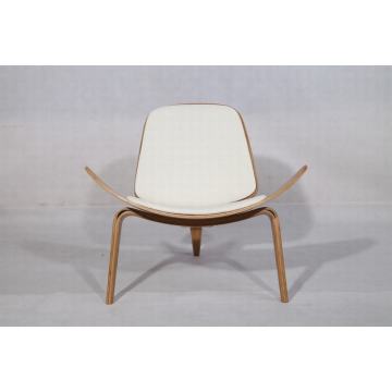 Hans J Wegner cadeira de madeira compensada