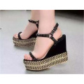 New Fashion Wedge High Heel Ladies Shoes with Rivet (HS17-83)