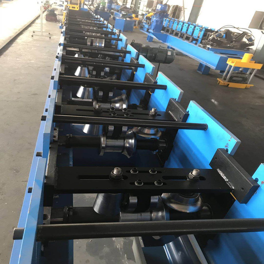 Metal Gutter Roll Forming Machine