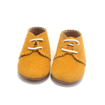 Zapatos Oxford de bebé de silla de montar para niños pequeños de encaje amarillo al por mayor