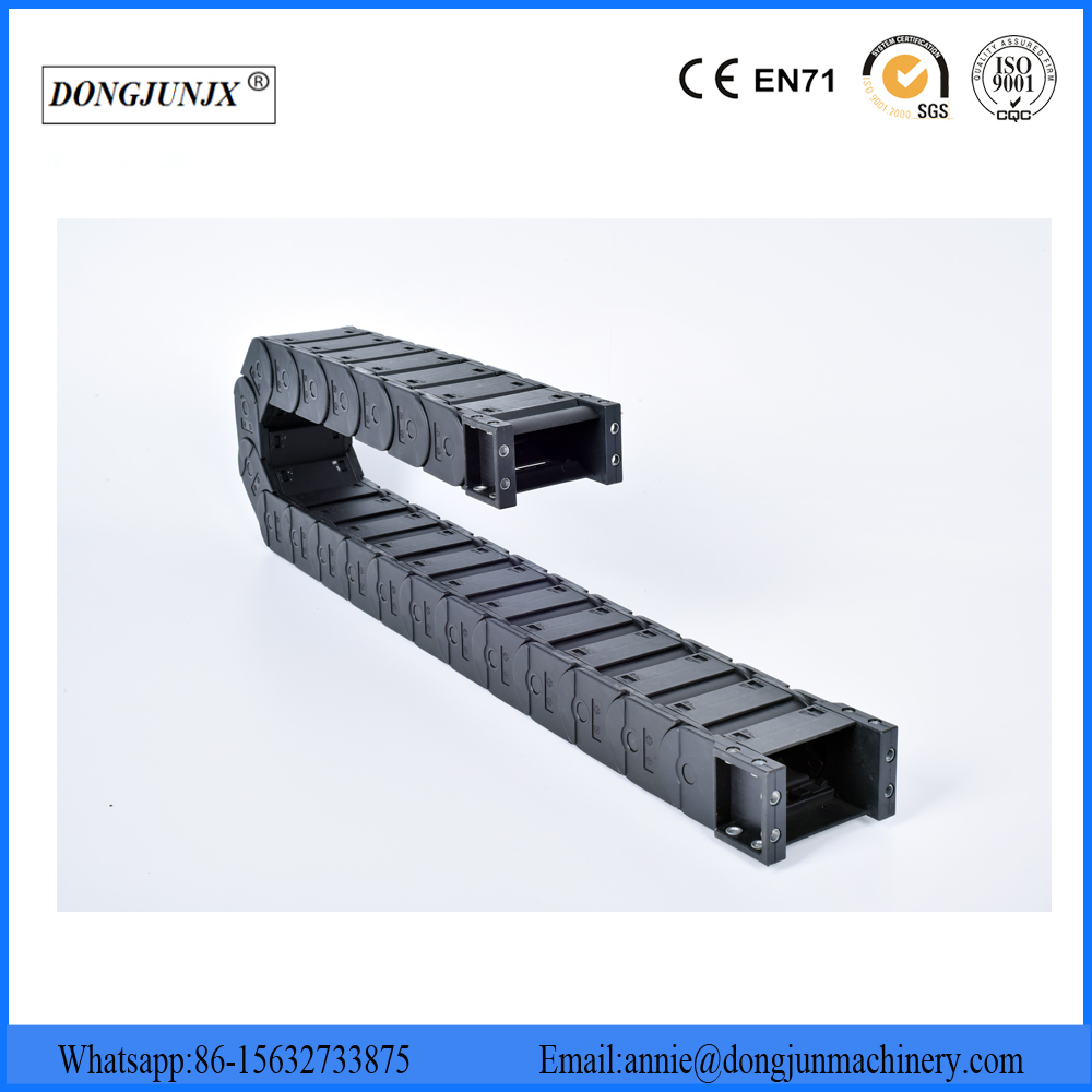 Fully Enclosed Type Plastic Towline