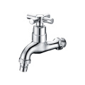 Lavabo de plástico Grifo del fregadero de la cocina Bibcock Faucet