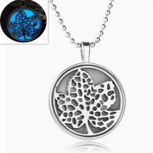 Luminous Necklace In Fashion Necklace Leaves Pendant Jewelry Chain Necklaces