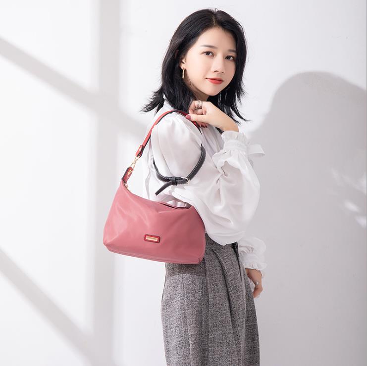 single shoulder bag