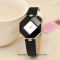 Quartz Watch Fashion Girls Montres de poignet avec bracelet en cuir véritable