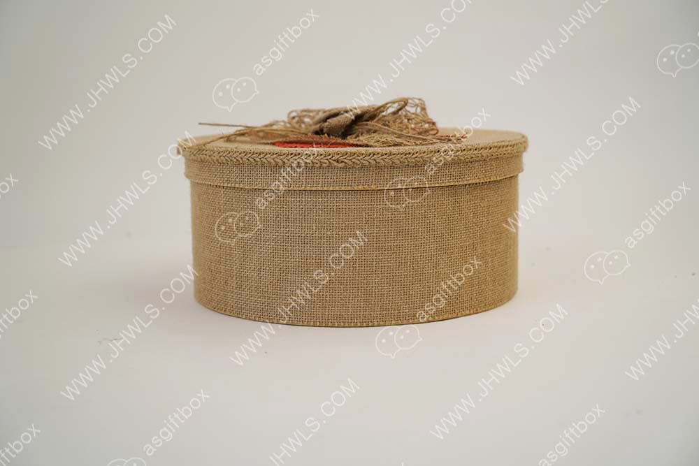 Rough linen gift box