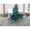 Grain cleaning machine with dust collector