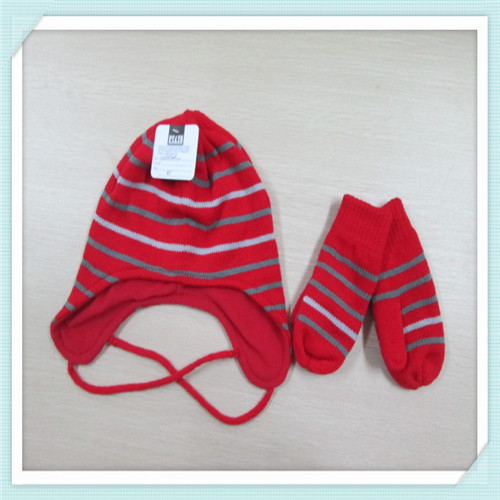 Fashion strip Knitted hat and gloves