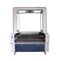 Laser cutting machine for roll cloth