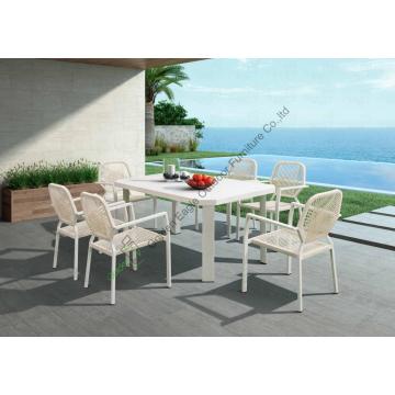 Table confortable et chaises avec corde en pvc de tissu