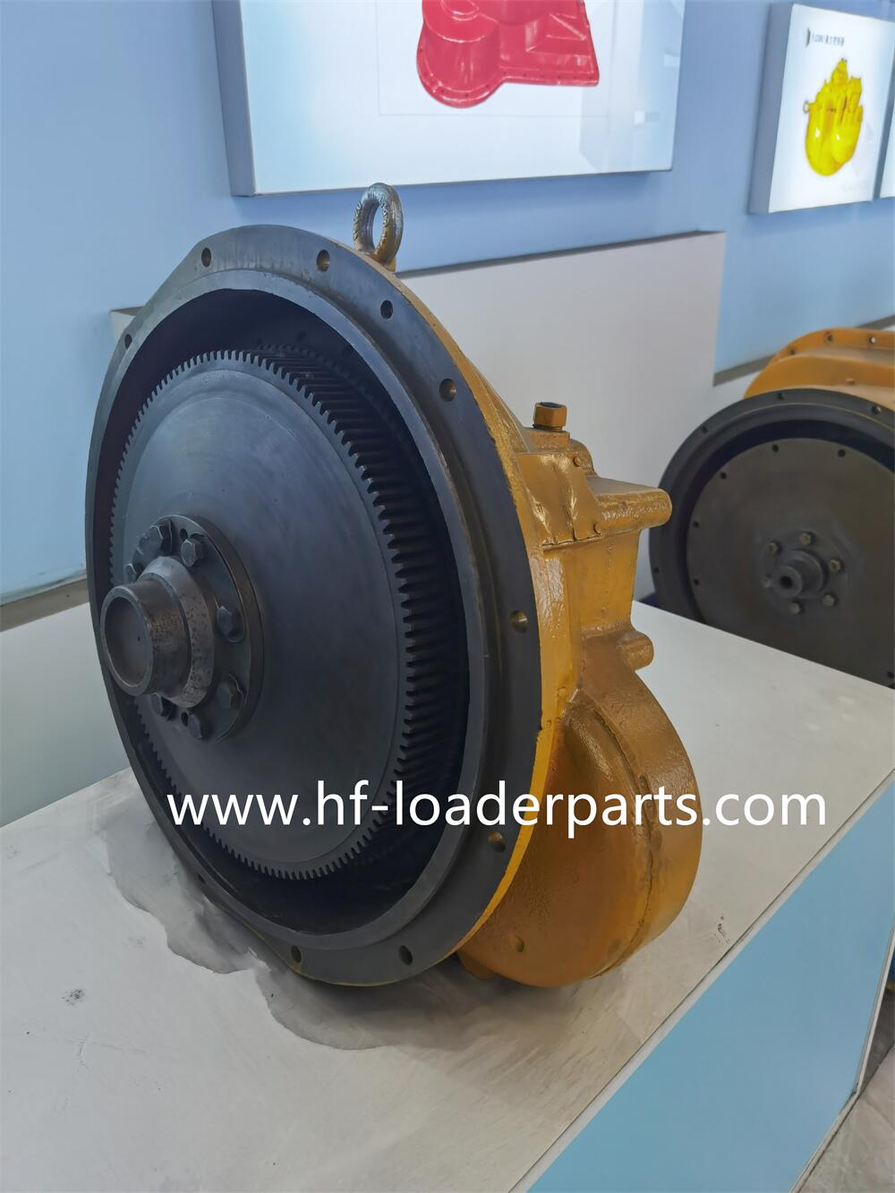 Bulldozer Torque Converter Assembly YJ380-00000 Bulldozer Torque Converter Assembly YJ380-00000