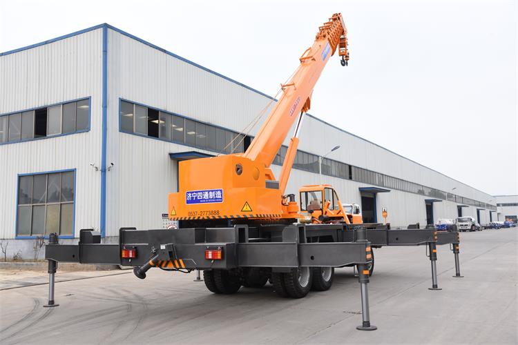 25 ton mobile crane