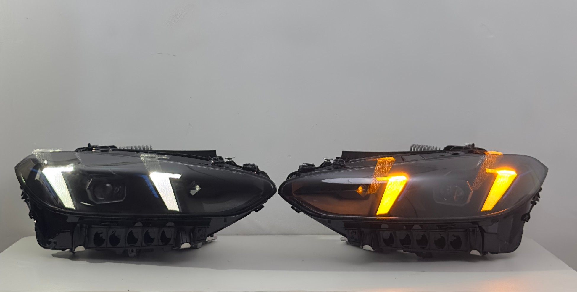 4 seres G22 headlights (3) 4 seres G22 headlights (3)