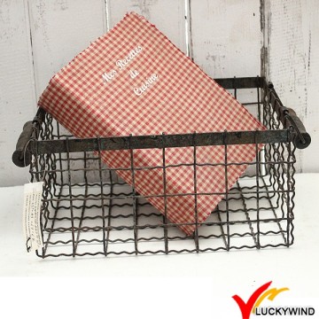 Antique vintage metal industrial fio armazenamento cesta com alça de madeira