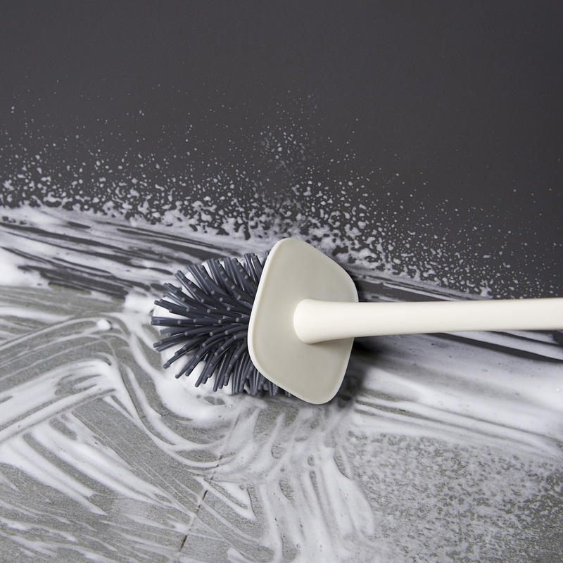 Simple household toilet brush