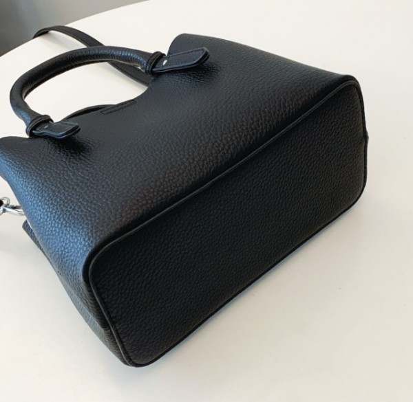 2025 new casual and lightweight crossbody bag 2025 new casual and lightweight crossbody bag