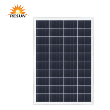 Panneaux solaires photovoltaïques poly 80W sur le toit de la marque Resun