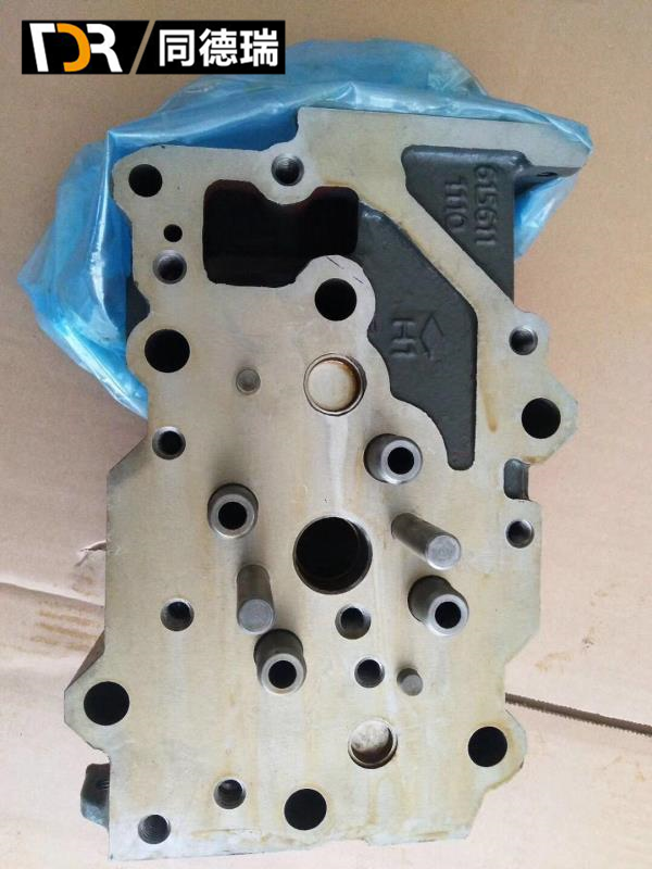 PC400-7 Cylinder Head