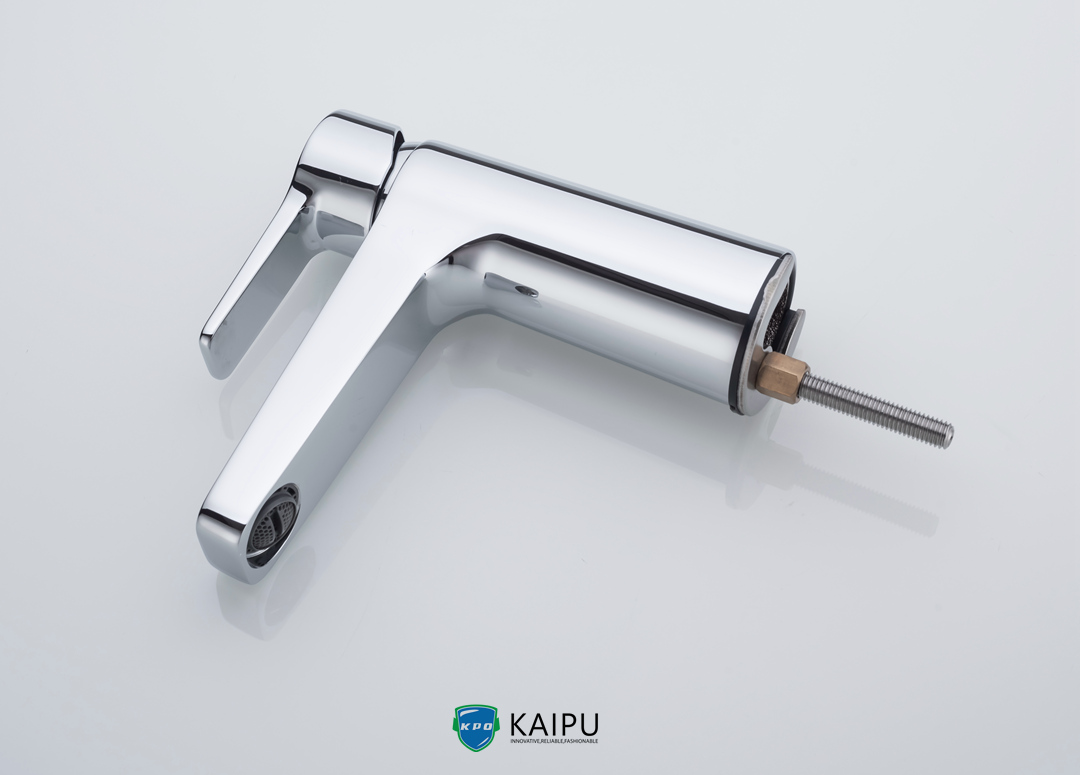 brass tap (2) brass tap (2)