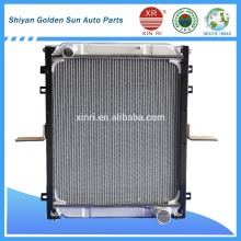 El mejor precio del radiador para el radiador de piezas de camiones 1301010-Z57010