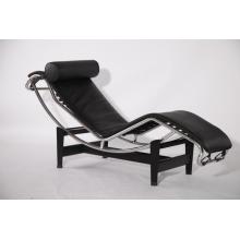 Le Corbusier Leather LC4 Chaise Lounge Chair Réplica