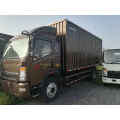 HOWO 16 Tons Light Box Van Trucks 140HP