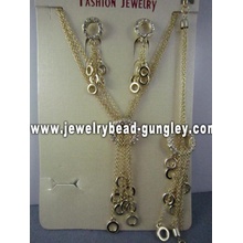 beautiful jewelry set in gold finish