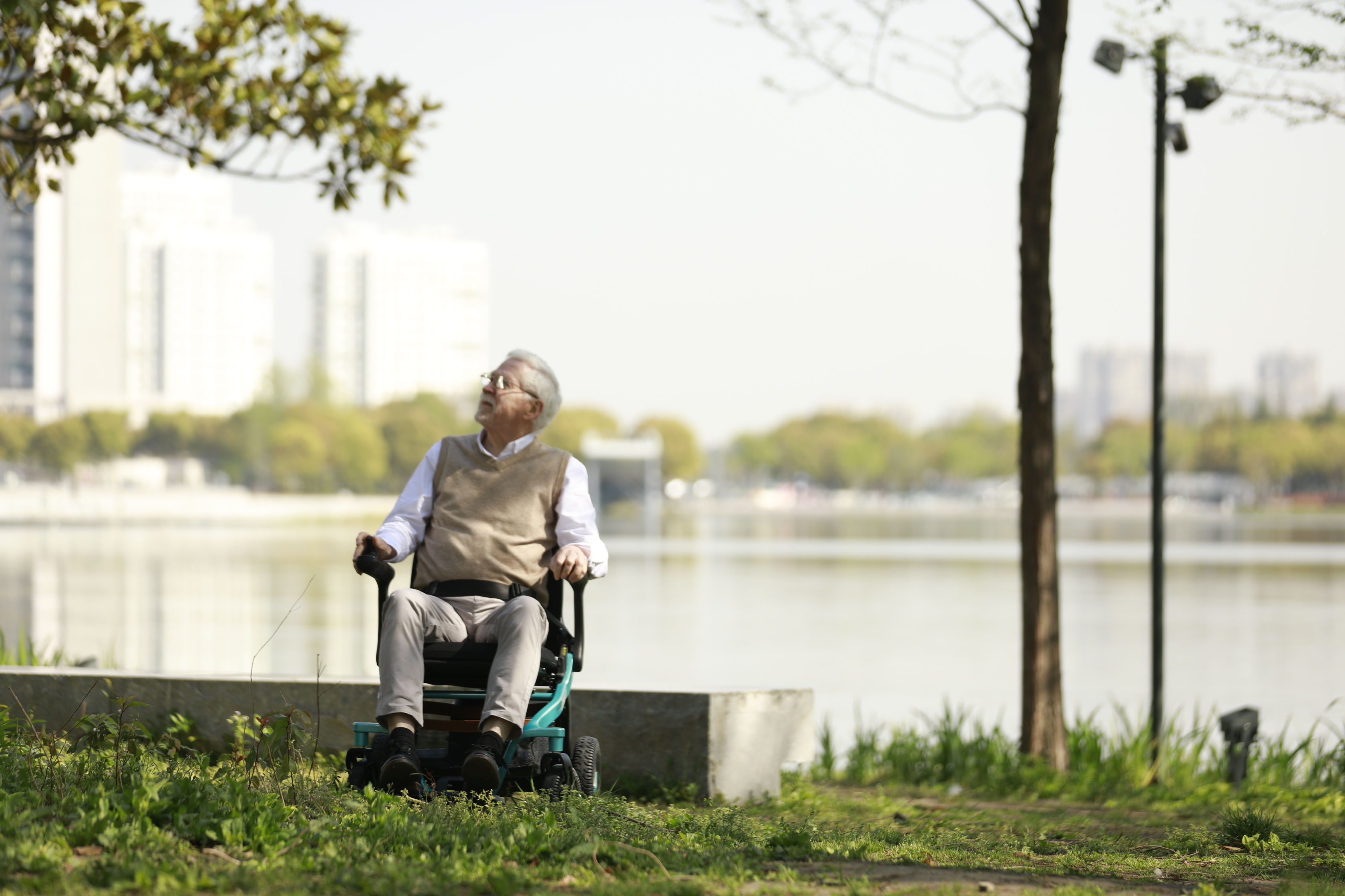 Indoor Power Wheelchair Indoor Power Wheelchair