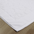 Five-star hotel standard white thickened jacquard bath mat